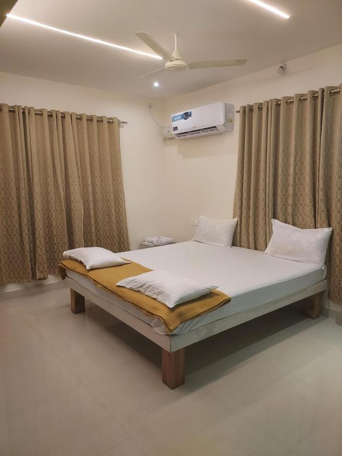Srirangam Service Apartment Tiruchirappalli Exterior photo